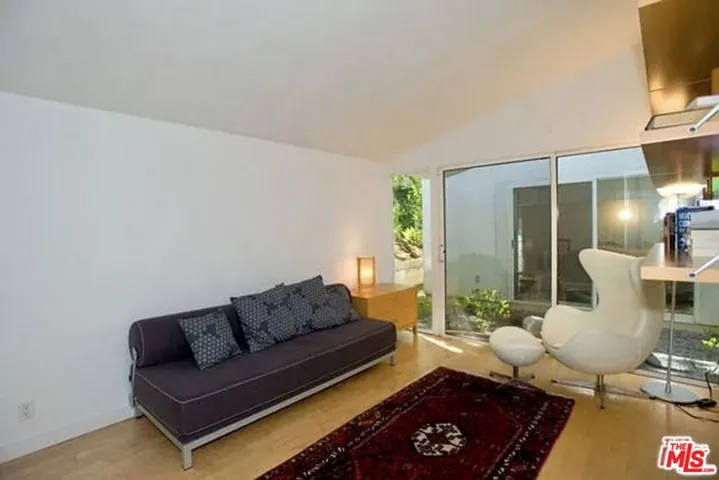 8515 Allenwood Road, Los Angeles, California 90046