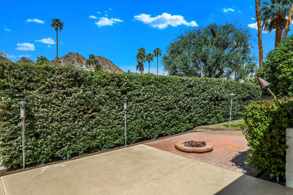 46428 War Bonnet Circle, Indian Wells, California 92210 home-pic-34