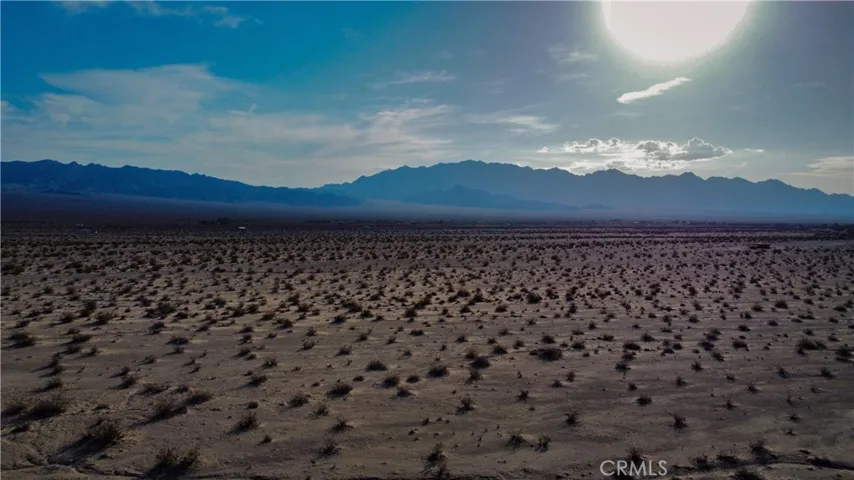 703 Shannon Road E, 29 Palms, California 92277