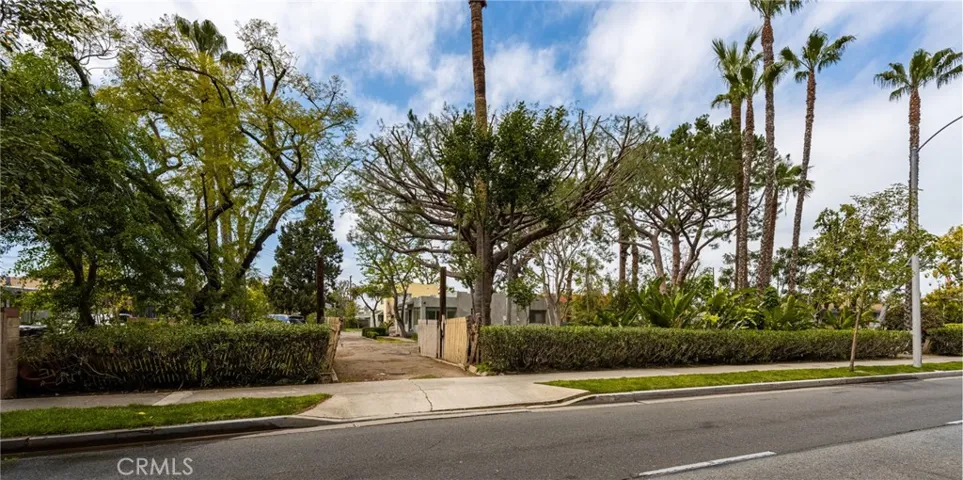 1315 S Walnut Street, Anaheim, California 92802