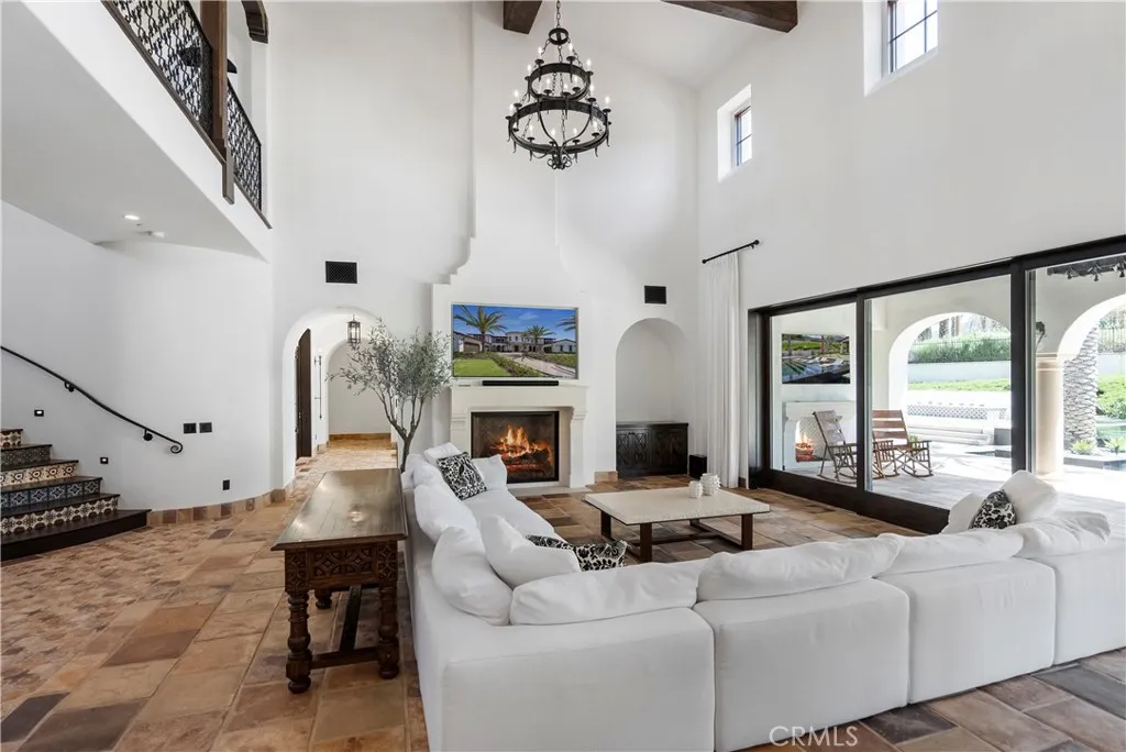 1268 Via Venezia Circle, Corona, California 92881 home-pic-12