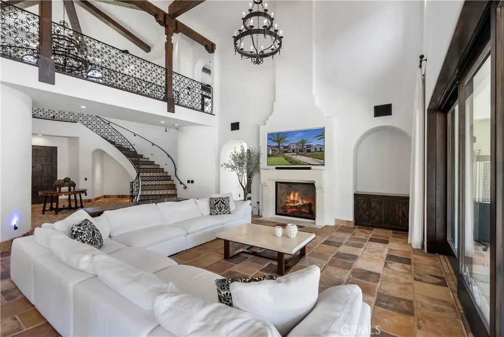 1268 Via Venezia Circle, Corona, California 92881 home-pic-13