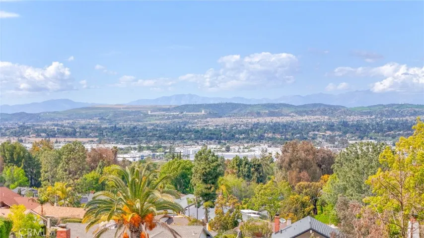 5245 E Gatewood Lane, Anaheim Hills, California 92807