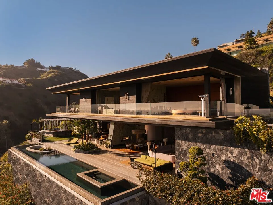 1851 N Stanley Avenue, Los Angeles, California 90046 home-pic-9