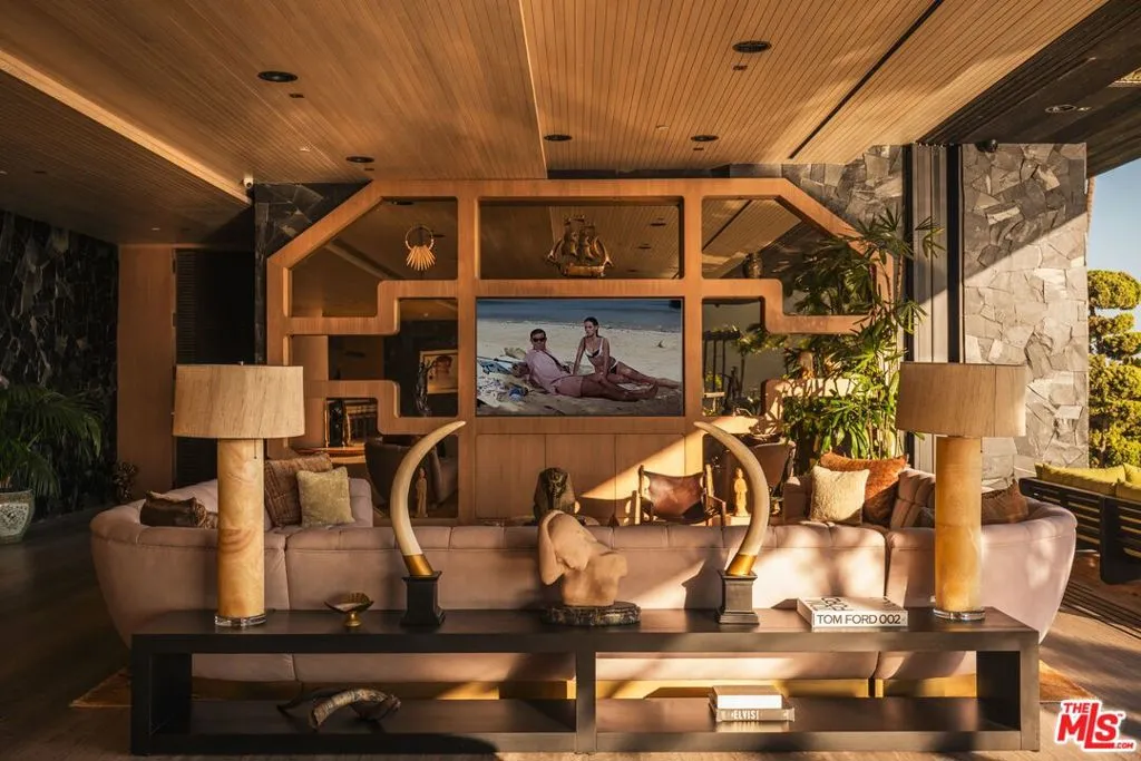 1851 N Stanley Avenue, Los Angeles, California 90046 home-pic-6