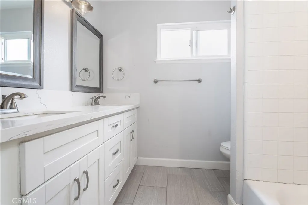 28414 Winterdale Drive, Canyon Country, California 91387 home-pic-16