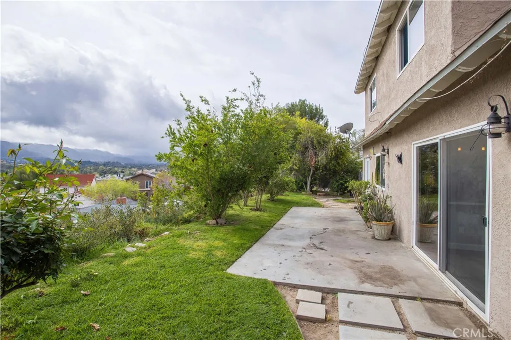28414 Winterdale Drive, Canyon Country, California 91387 home-pic-23