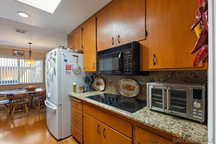 3305 Ashford St, San Diego, California 92111