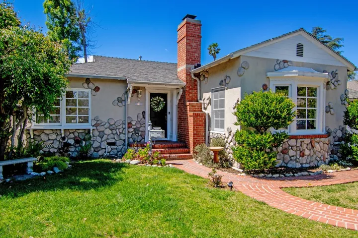4547 Biloxi Avenue, Toluca Lake, California 91602