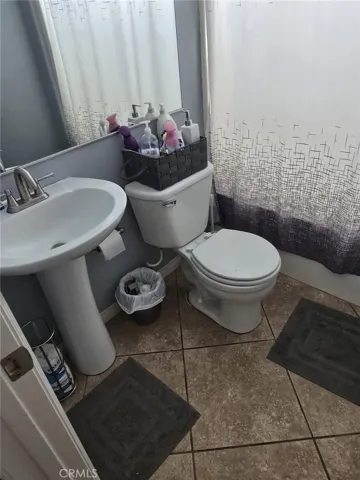 2357 Sand Knoll Avenue, Thermal, California 92274