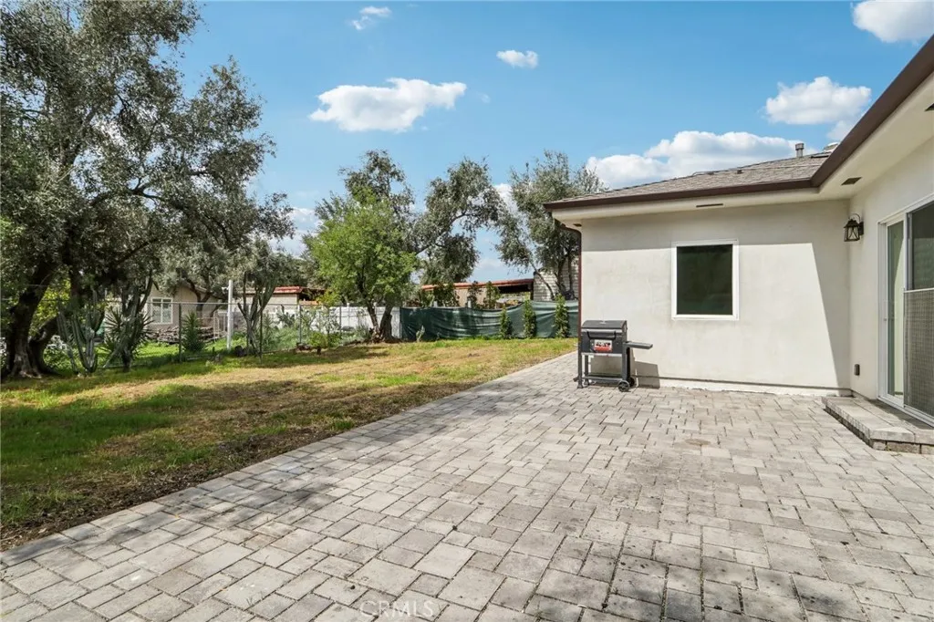 13171 13169 Phillippi Avenue, Sylmar, California 91342 home-pic-57