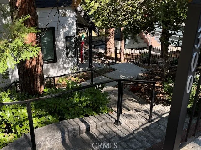300 Bret Harte Road, Lake Arrowhead, California 92352