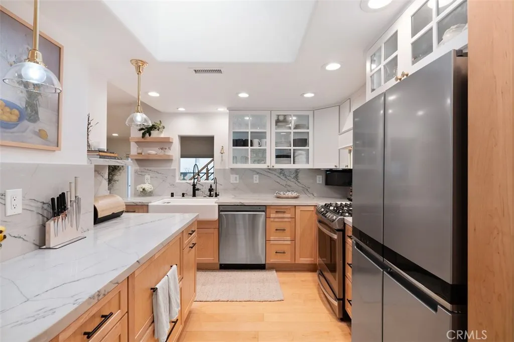 24386 Vista Point Lane, Dana Point, California 92629 home-pic-8