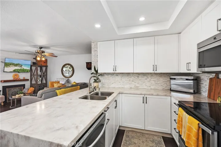 7112 Apricot Drive 7112, Irvine, California 92618