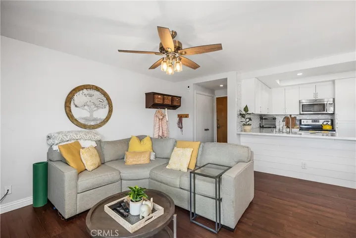 7112 Apricot Drive 7112, Irvine, California 92618