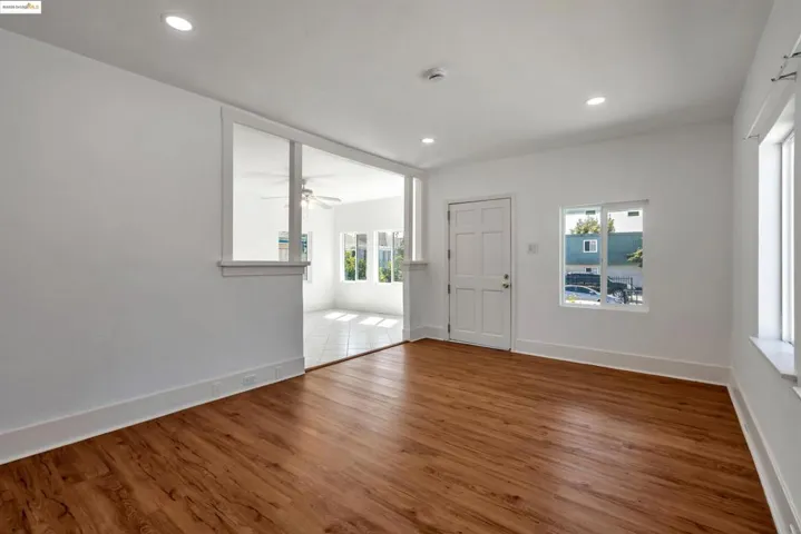 4526 Bond St, Oakland, California 94601