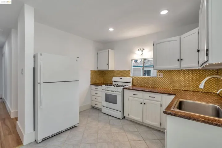 4526 Bond St, Oakland, California 94601