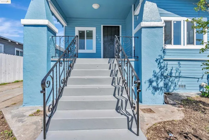 4526 Bond St, Oakland, California 94601