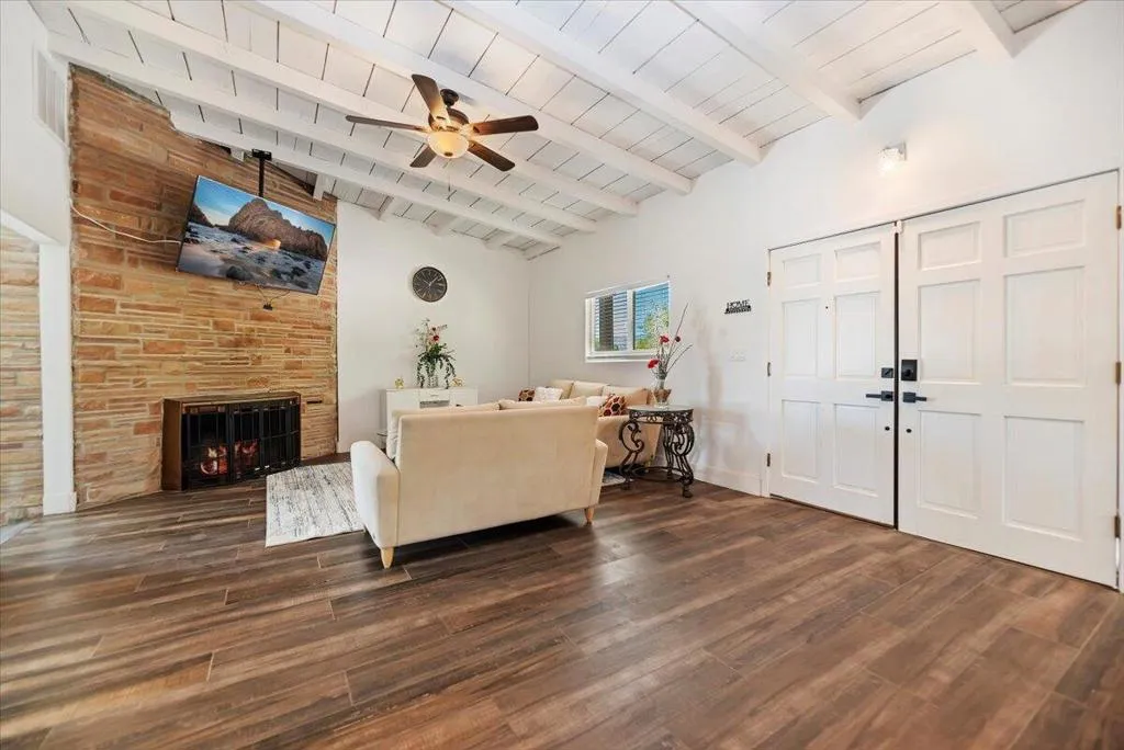 32300 Shadow Mountain Lane, Thousand Palms, California 92276 home-pic-17