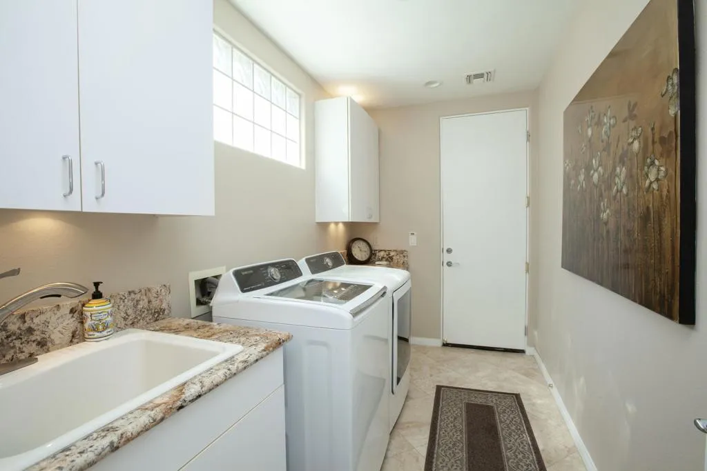 49360 Mission Drive West, La Quinta, California 92253 home-pic-24