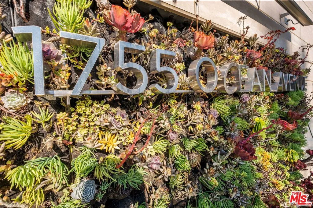 1755 Ocean Avenue 706, Santa Monica, California 90401 home-pic-1