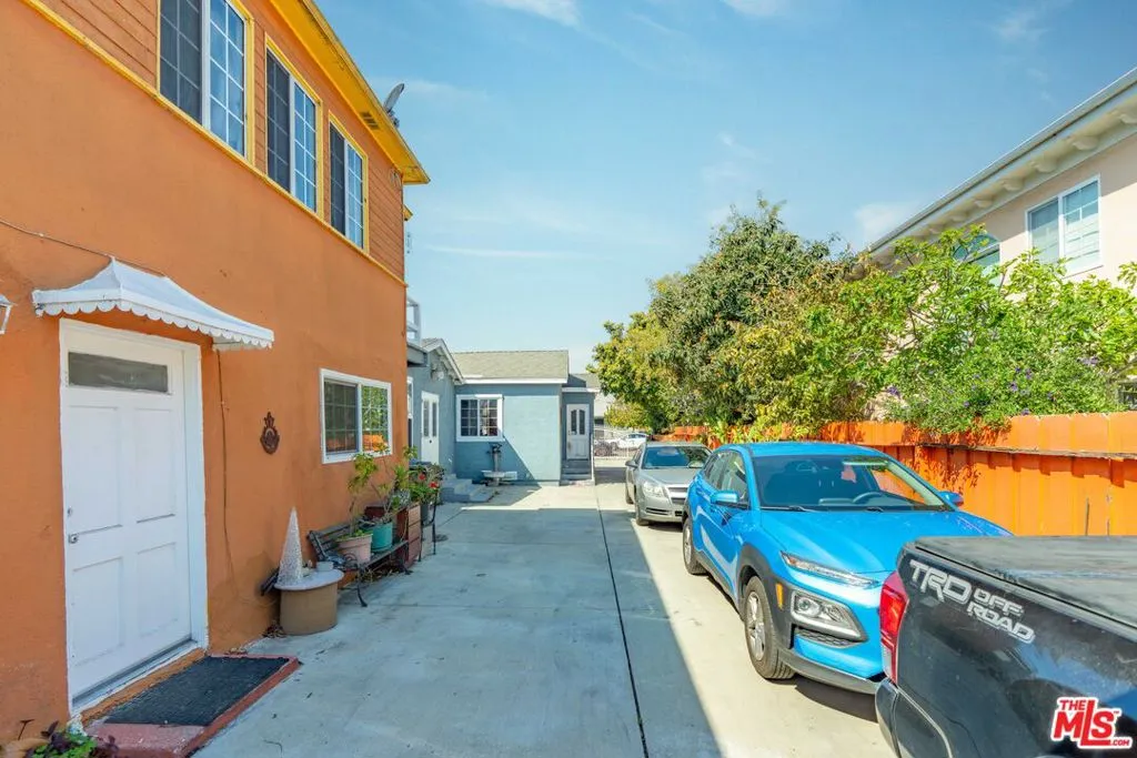 2632 Cullen Street, Los Angeles, California 90034 home-pic-9