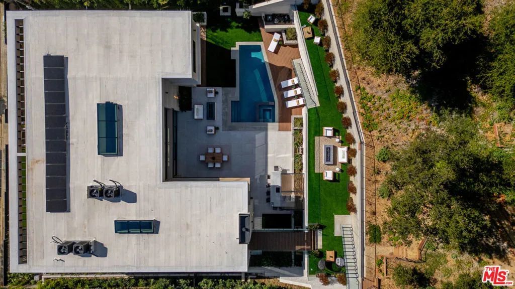 2641 Hutton Drive, Beverly Hills, California 90210 home-pic-63