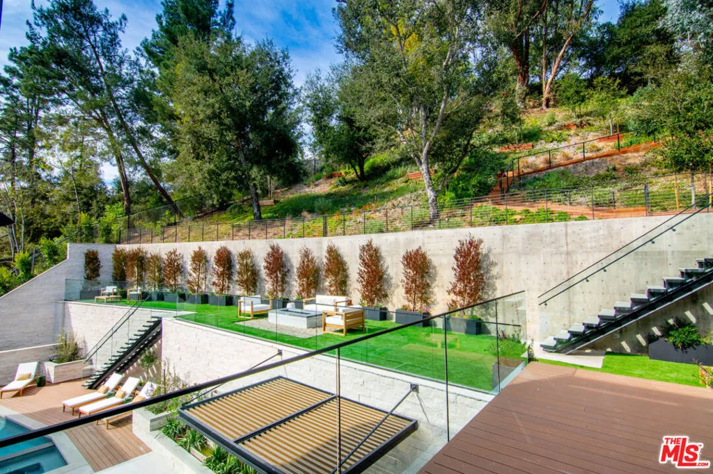 2641 Hutton Drive, Beverly Hills, California 90210 home-pic-59