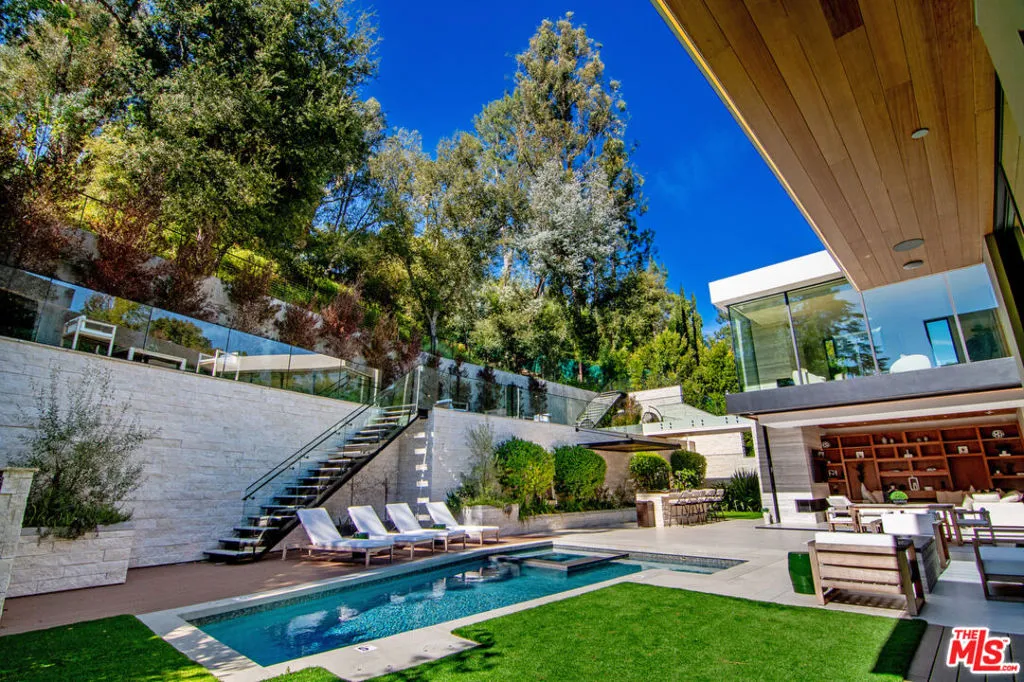 2641 Hutton Drive, Beverly Hills, California 90210 home-pic-45