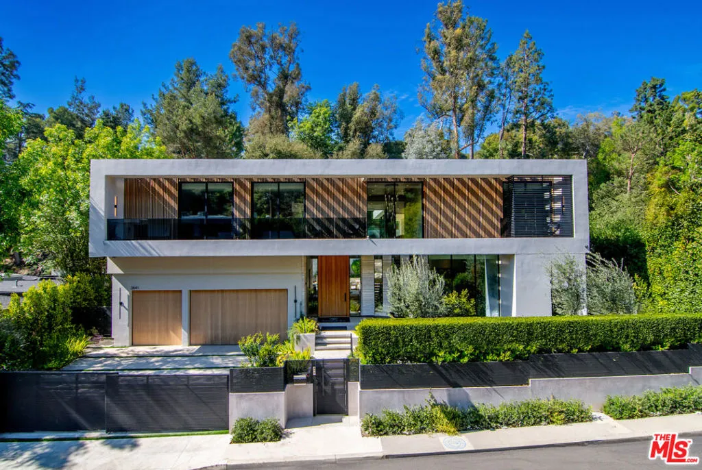 2641 Hutton Drive, Beverly Hills, California 90210 home-pic-0