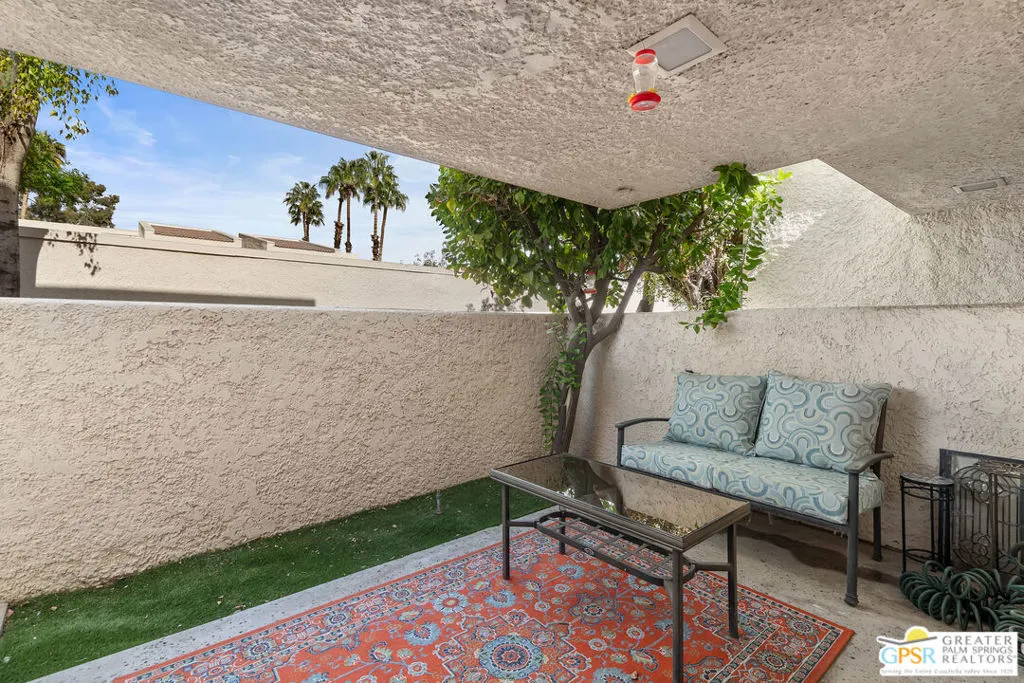 2087 Normandy Court, Palm Springs, California 92264 home-pic-10