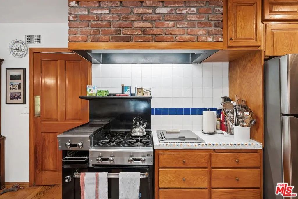 1809 Melhill Way, Los Angeles, California 90049 home-pic-10