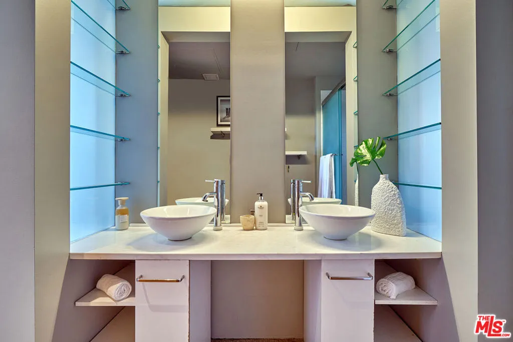 1850 Industrial Street 204, Los Angeles, California 90021 home-pic-24