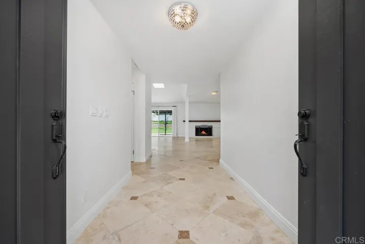 7707 Garboso Place, Carlsbad, California 92009