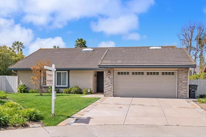 7707 Garboso Place, Carlsbad, California 92009