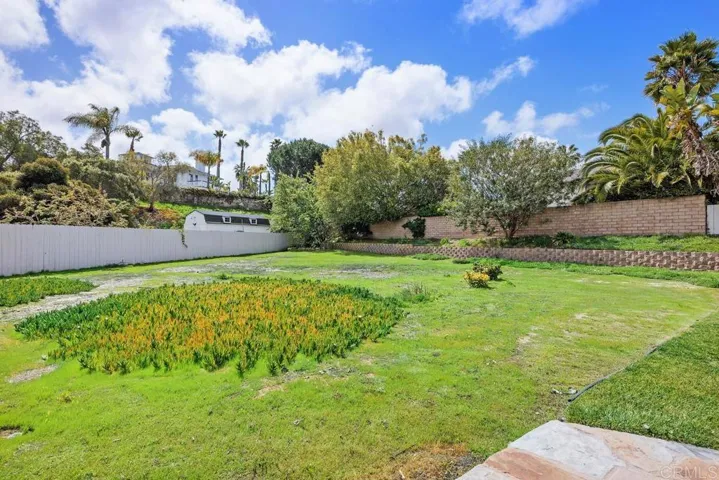 7707 Garboso Place, Carlsbad, California 92009
