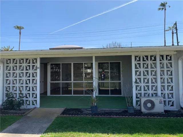 1381 Monterey Rd., Seal Beach, California 90740
