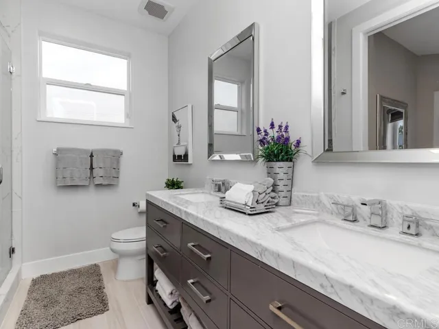 Upstairs Bath