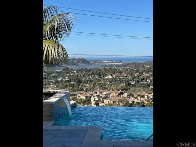 Pool/Waterfall