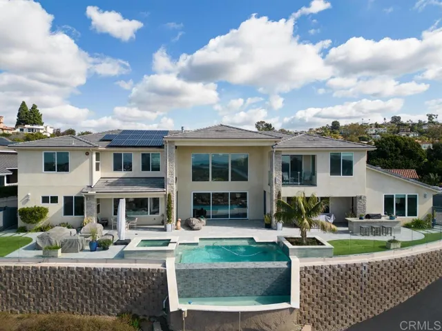 Swimming Pool/Hot Tub/Sauna