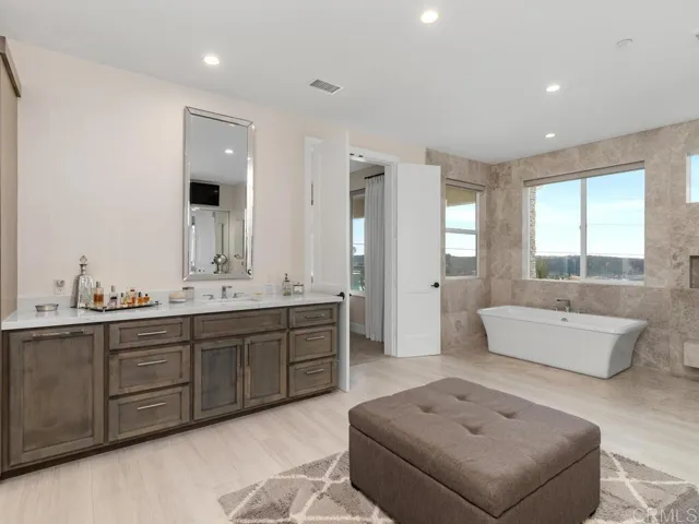 Primary Bath/Spa