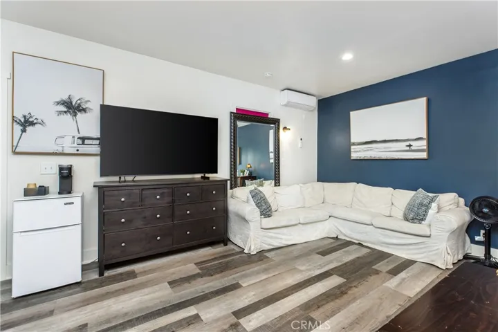 1230 Harvard Avenue, Claremont, California 91711