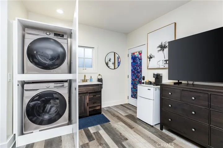 1230 Harvard Avenue, Claremont, California 91711