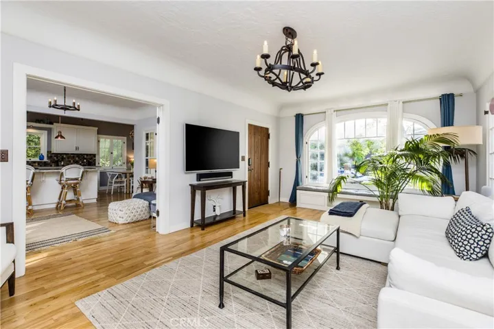 1230 Harvard Avenue, Claremont, California 91711