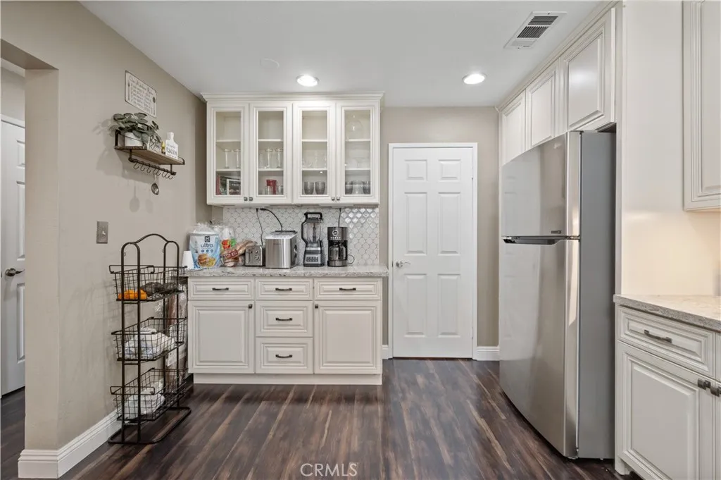 2225 Indigo Hills Drive 3, Corona, California 92879 home-pic-3