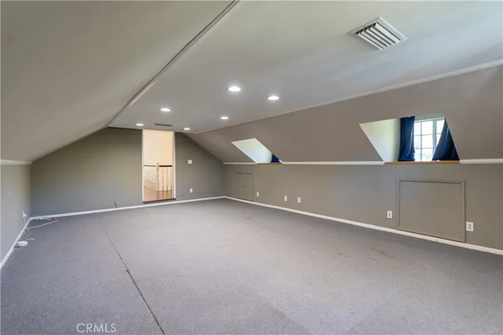 932 W Kenneth Road, Glendale, California 91202