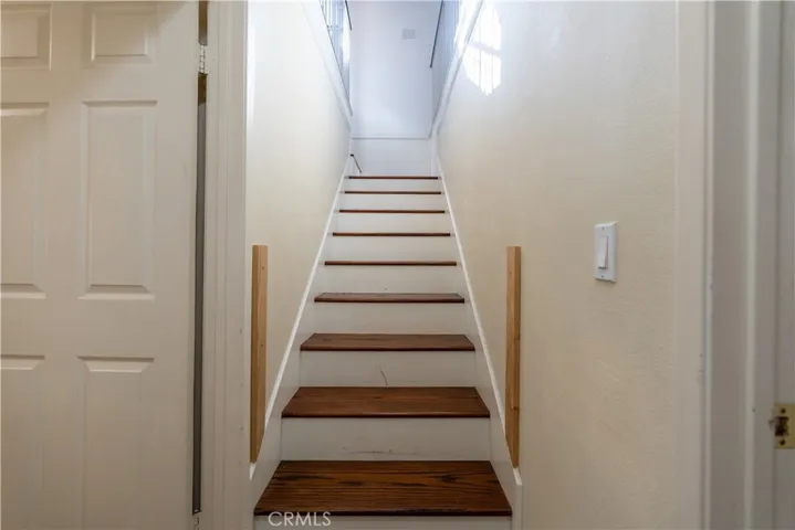 932 W Kenneth Road, Glendale, California 91202