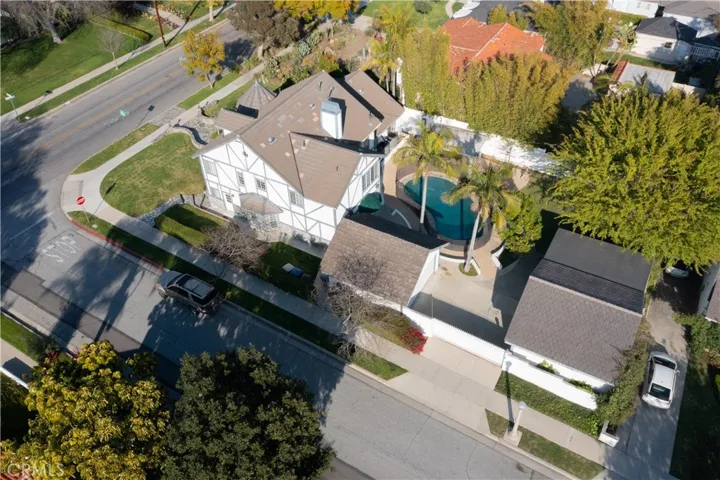 932 W Kenneth Road, Glendale, California 91202