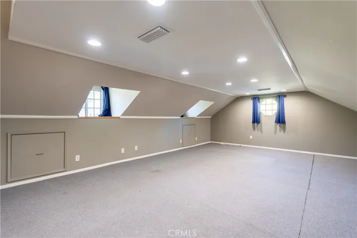 932 W Kenneth Road, Glendale, California 91202