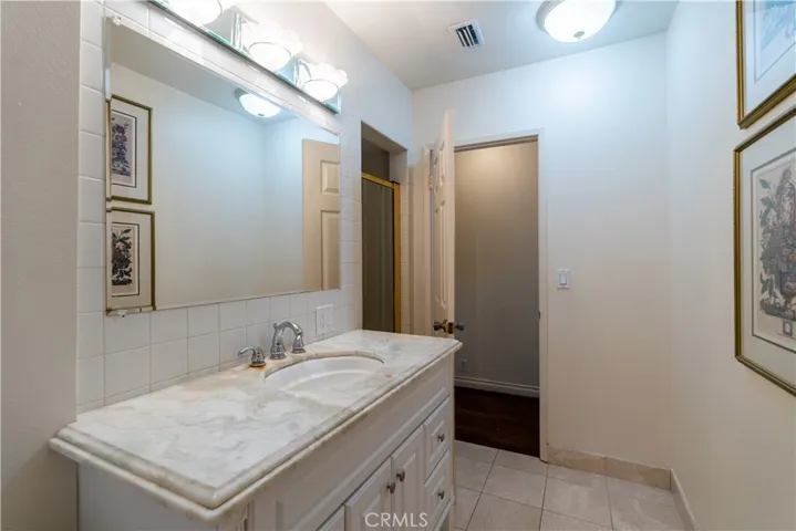 932 W Kenneth Road, Glendale, California 91202